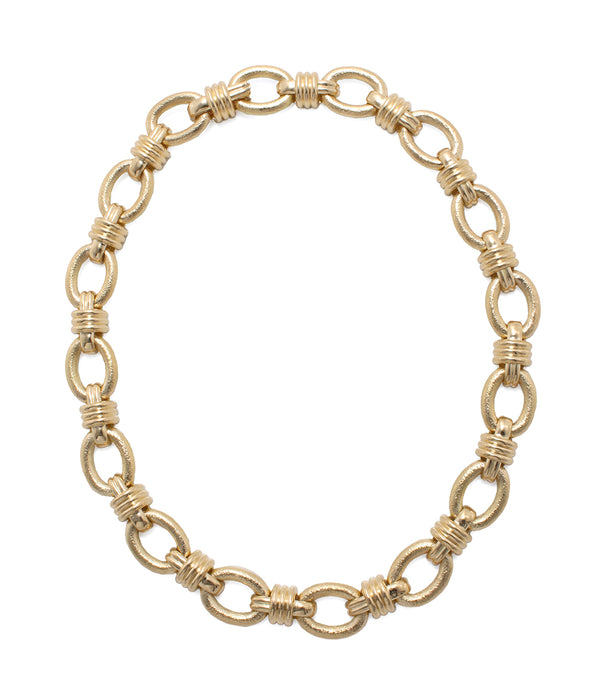 Oval and Fluted Link Necklace, Hammered 18K Gold